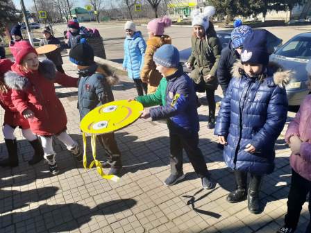 В Нововладимировской весело отметили Масленицу